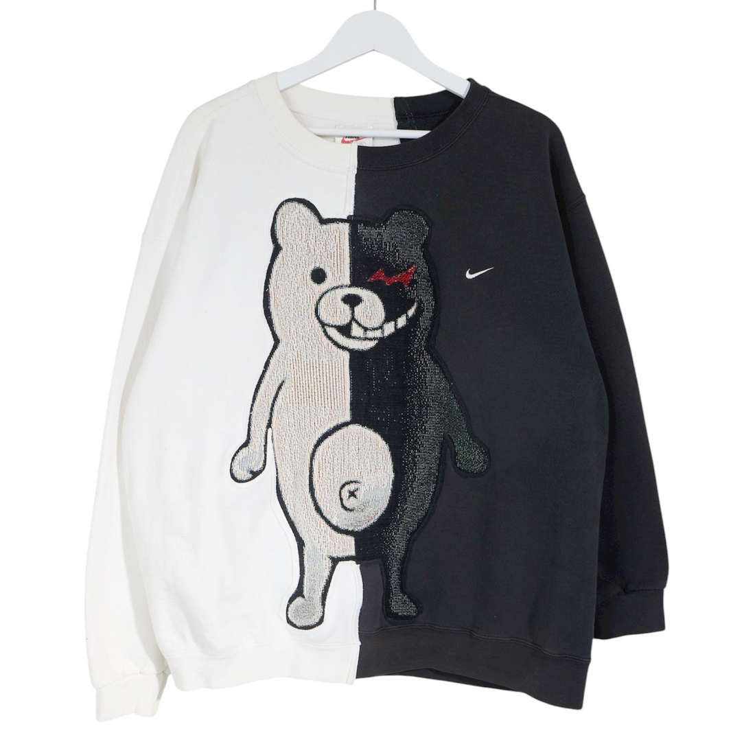 [1/1] VINTAGE "Monokuma" Sweatshirt - Size Large