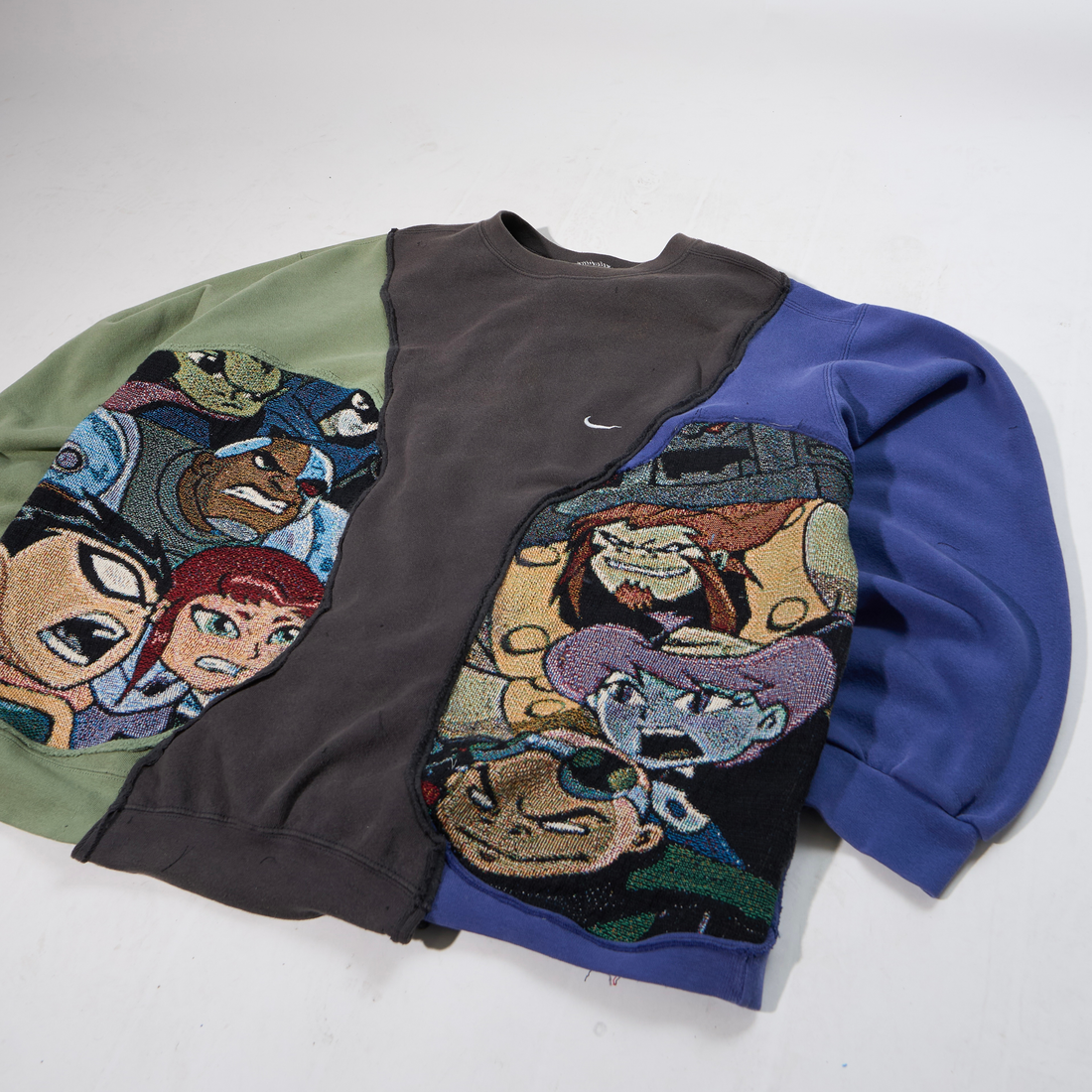 [1/1] VINTAGE "Teen Titans: Battle Blitz" Sweatshirt - Size XL
